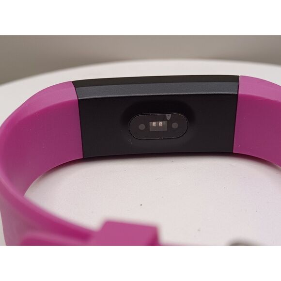 Letsfit Fitness Activity Tracker in Purple Wristband with Original Packaging - Picture 6 of 7